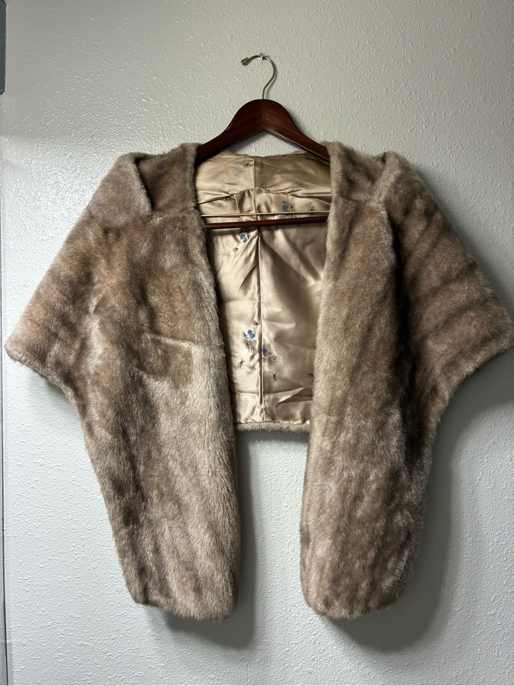 VNT Regina Glenara Faux Fur Cape 50’s 60’s